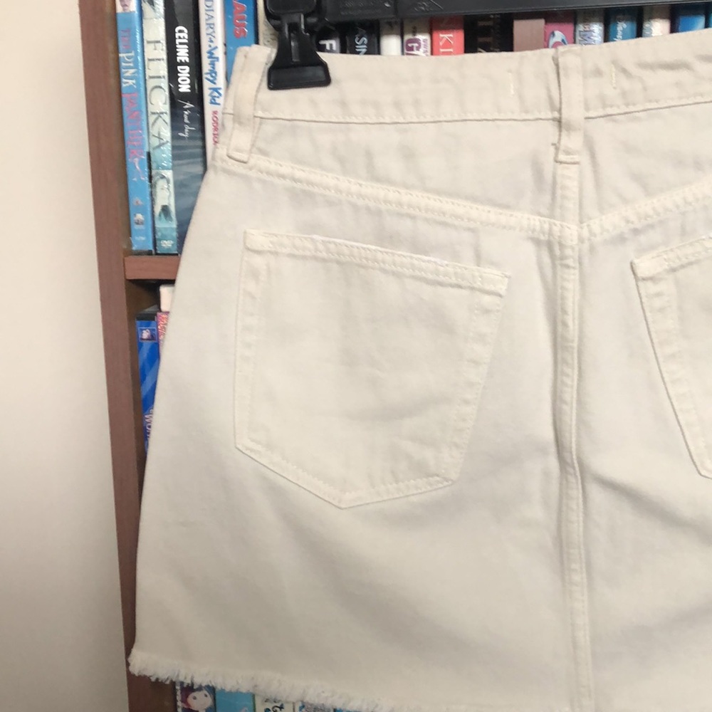 We The Free Off White Distressed Button Fly High Rise Denim Skirt Sz 27 - Picture 11 of 13